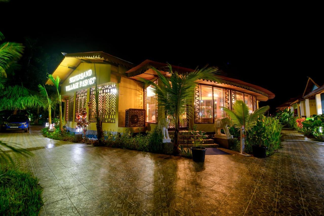 Silver Sand Village Resort Elephant Beach Exterior photo